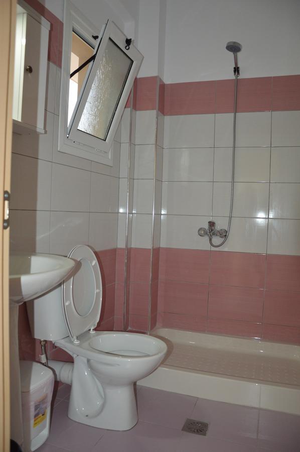 Mihalis Apartments Himare Exterior photo